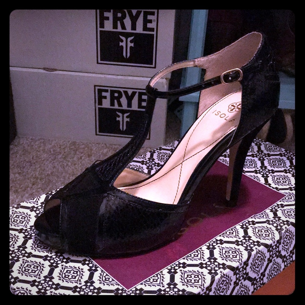 Isola Catalina Peep Toe